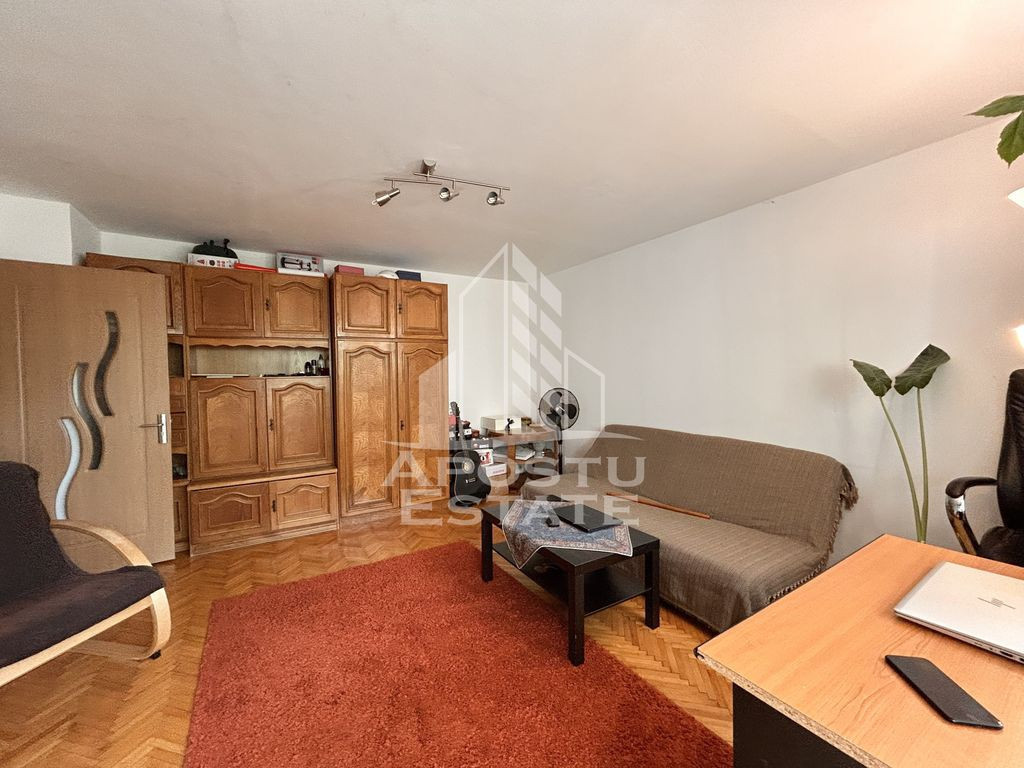 Apartament 2 camere decomandat, etaj 2, zonă Odobescu, 6...