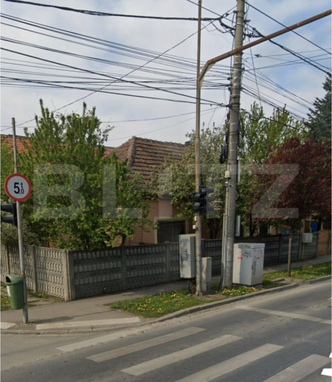 Casă individuală de vânzare, zona Mahala artera principal