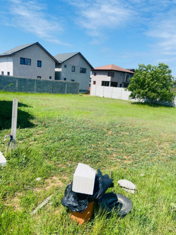 Teren intravilan zona Ford, 500 mp cu front stradal 21,5 m