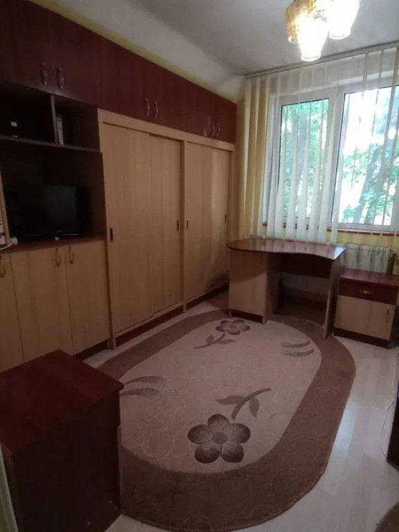 APARTAMENT CU 1 CAMERA DECOMANDAT, COPOU