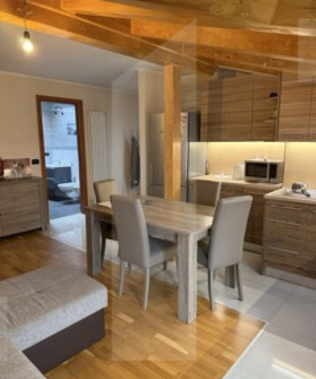 Apartament cu 4 camere, 79 mp, ultracentral, zona Grivita