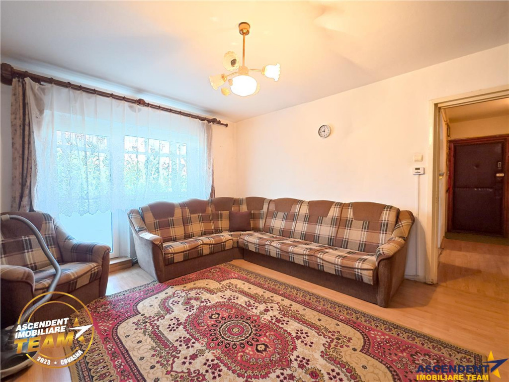 REZERVAT ! Apartament 2 camere, spatios, etaj1, zona Central