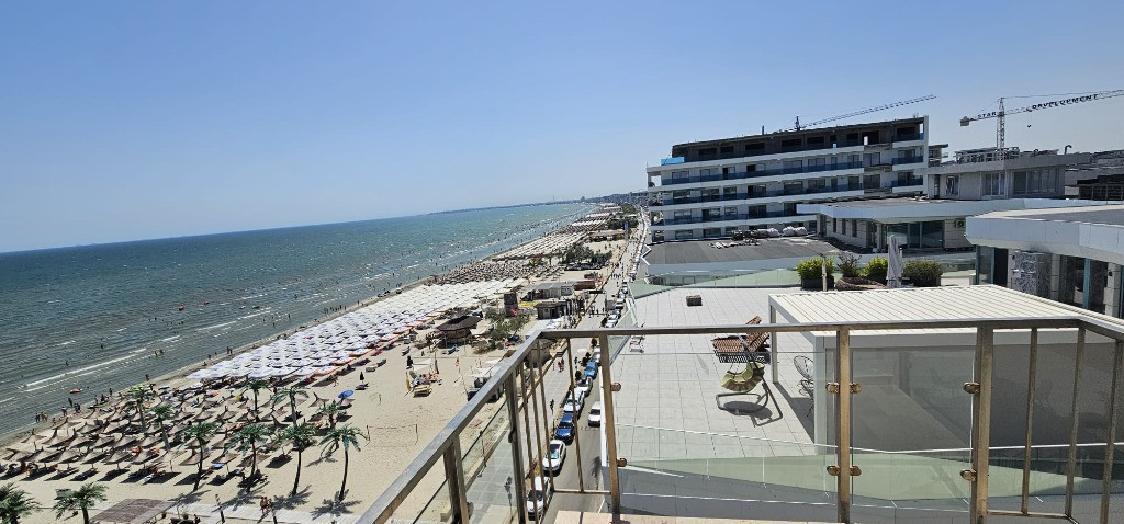 Apartament cu vedere frontala la mare