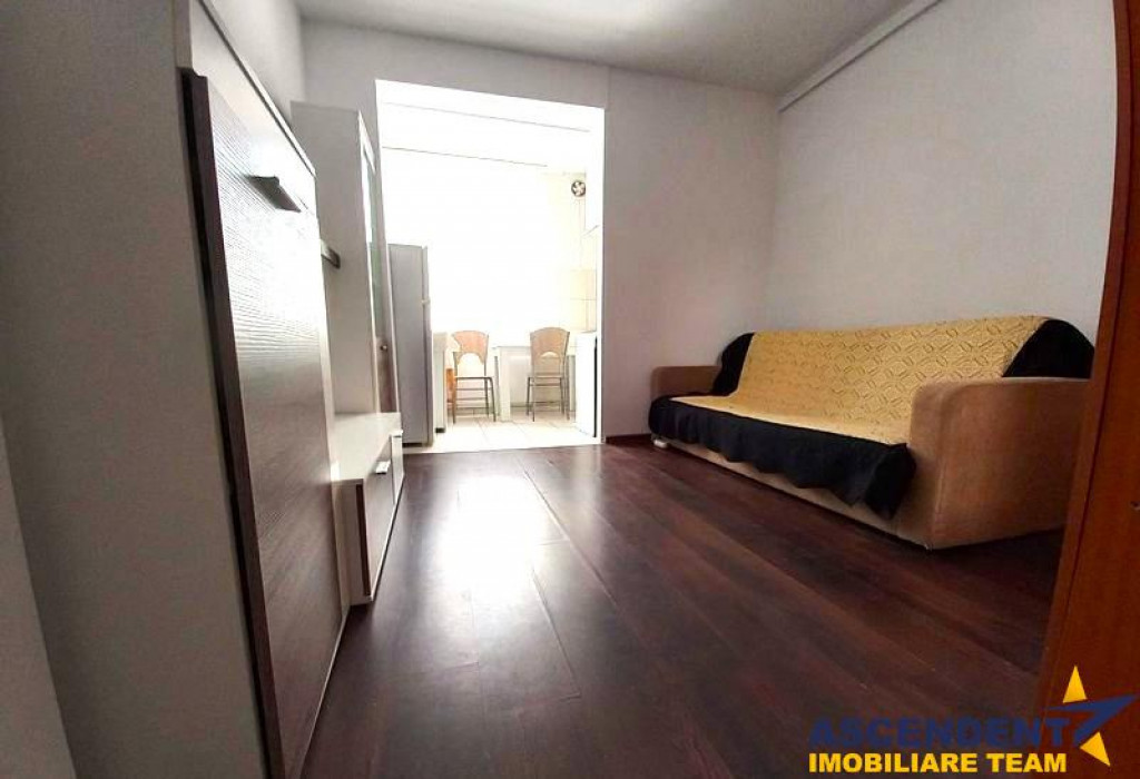 Garsoniera renovata, Astra, Brasov