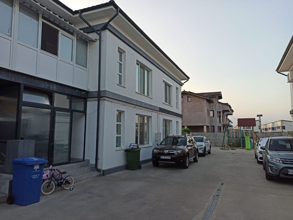 Vila4cam2bai-curte-parcare-loc joaca-acces controlat-strO...