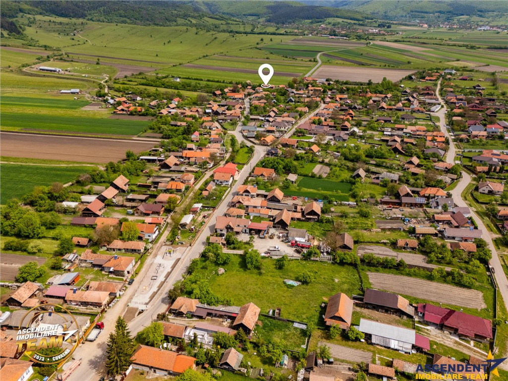 FILM! Pe 1.200mp teren, Rezidenta cu gradina inflorata,aproa