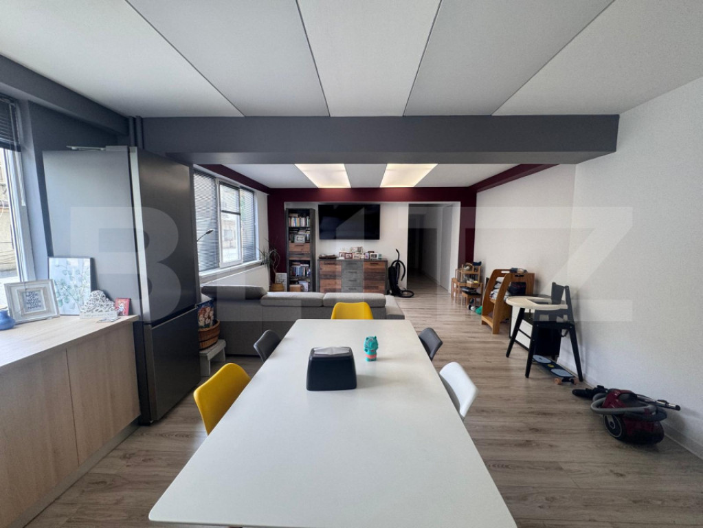 Apartament spațios și modern, 4 camere, în inima Clujulu