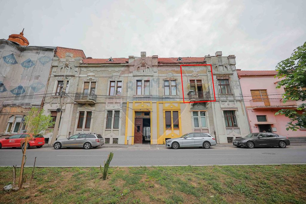 Apartament Ultracentral cu 3 camere ideal pentru investiție