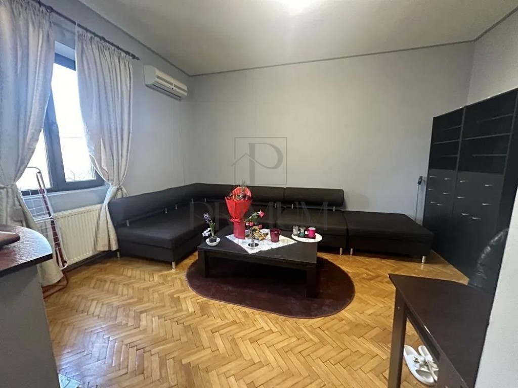 SEMICENTRAL - 2 Camere - Centrala proprie - Locatie excelent