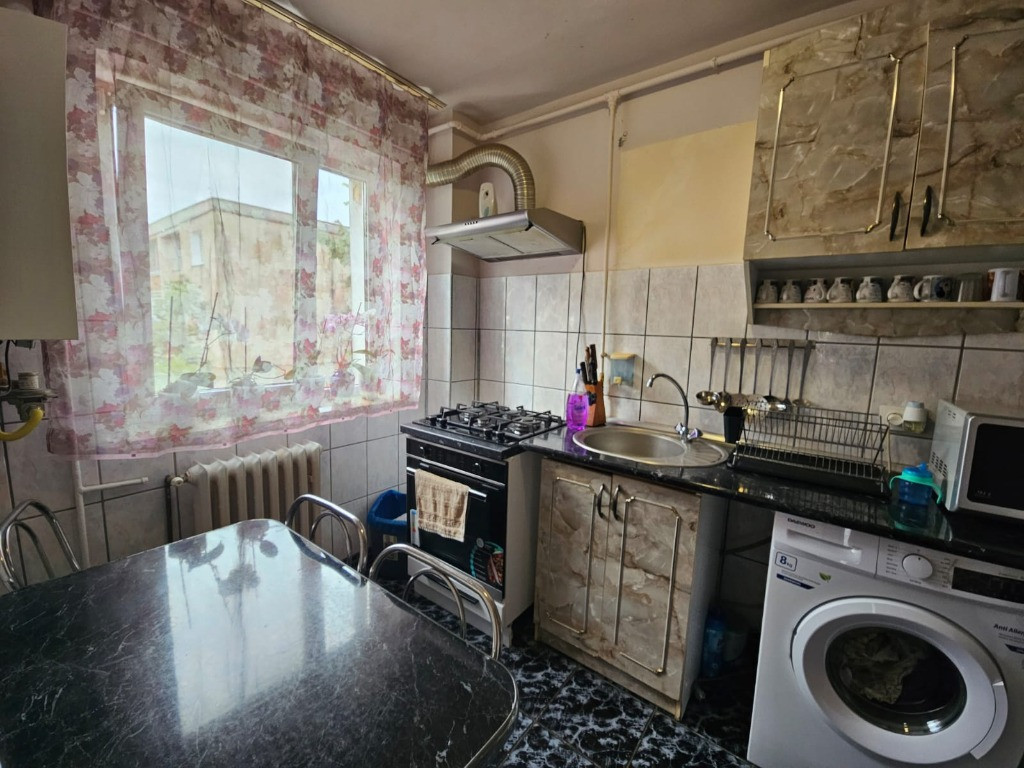 Apartament 2 camere, decomandat