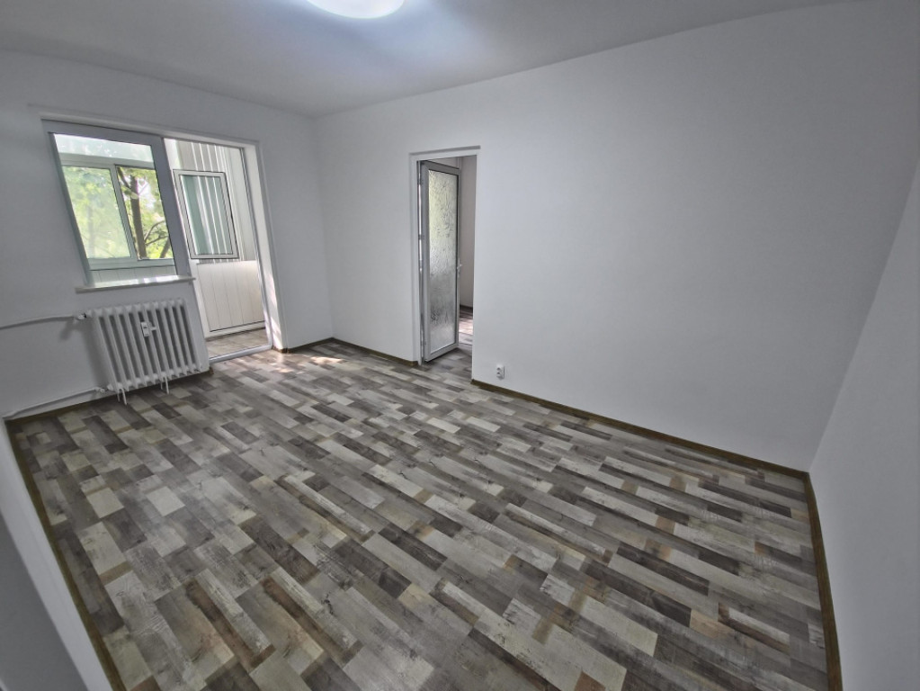 Casa de Cultura apartament 3 camere renovat