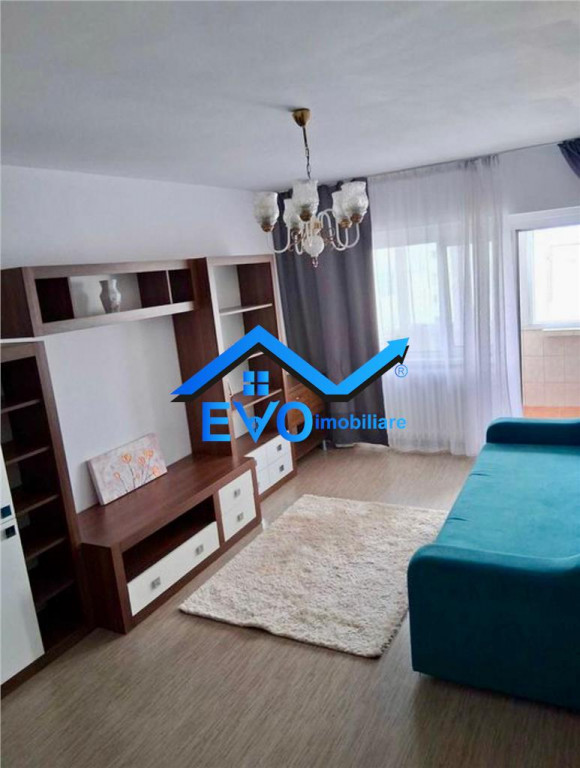 Apartament cu 3 camere, decomandat, 2 bai, zona Tatarasi - O
