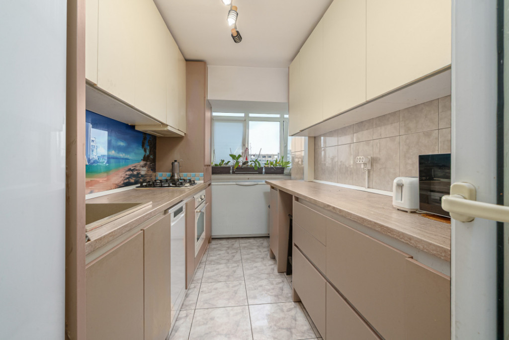 Singurul apartament de vanzare de acest tip - in Piata Alba