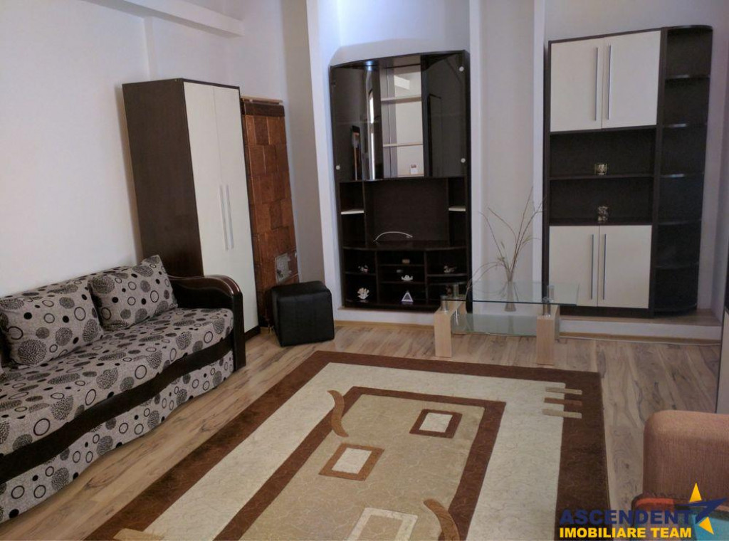 Garsoniera, la casa, Centrul Istoric, Brasov