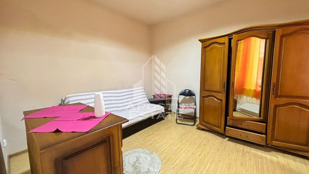 Apartament la curte comuna in zona Garii, renovat, centra...