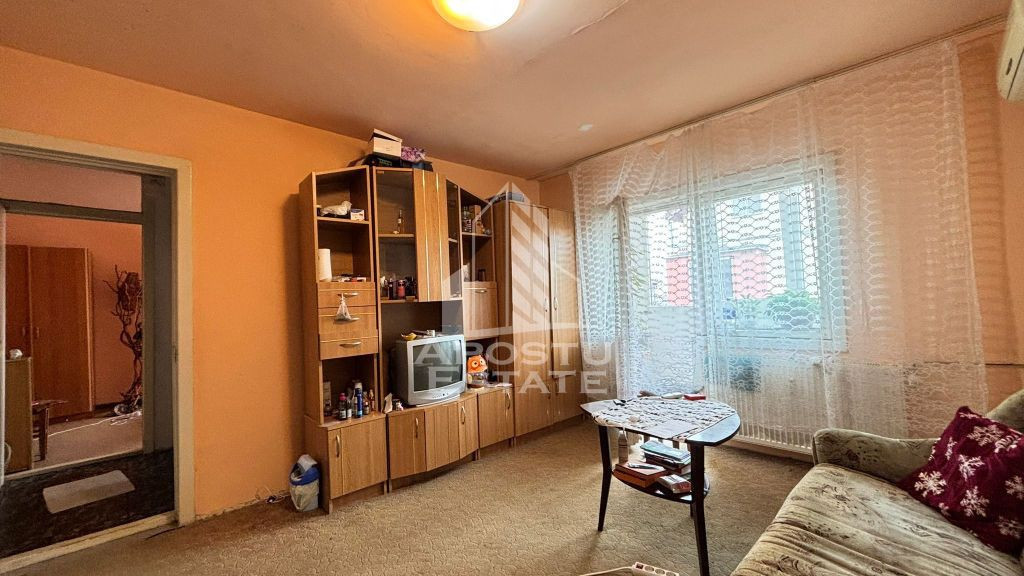 Apartament cu 2 camere in zona Sagului, bloc anvelopat