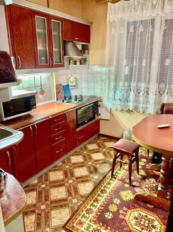 Garsoniera in zona Izvor