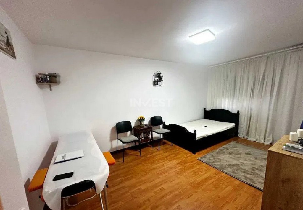 Apartament de vanzare cu 3 camere in Alexandru cel Bun