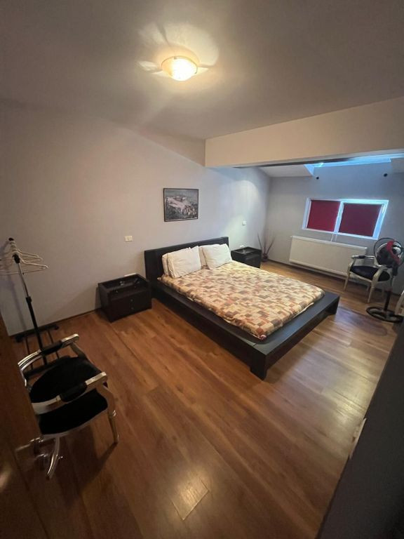 Apartament 3 camere in vila