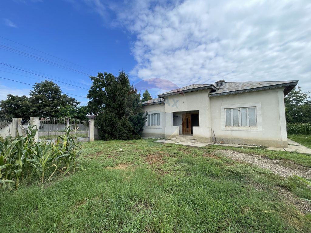 Casă cu 4 camere Suraia