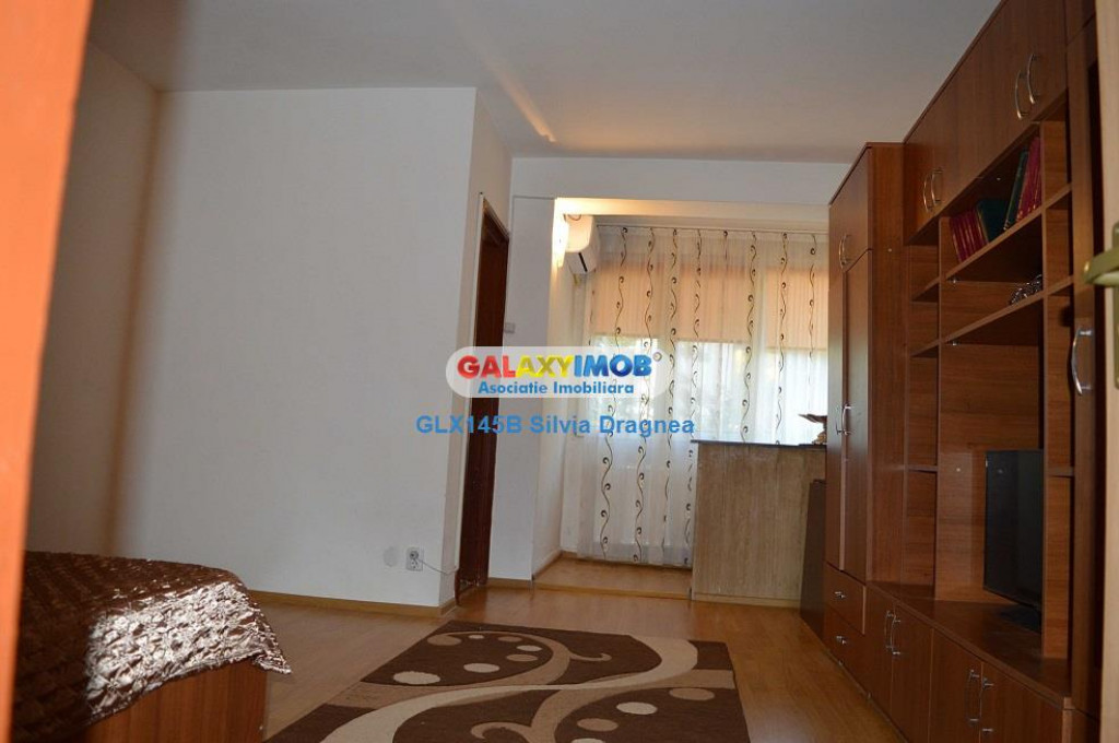 Garsoniera Aparatorii Patriei (metrou)