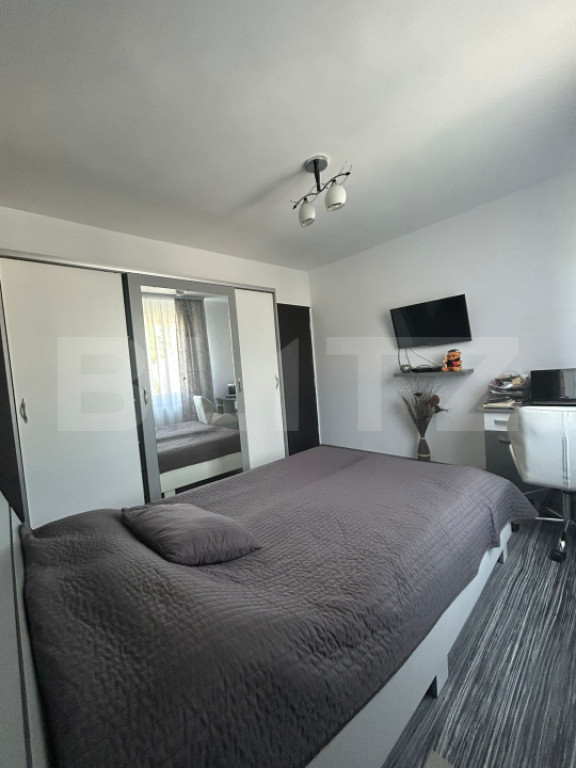 Apartament cu 2 camere, 54 mp, zona Uniri