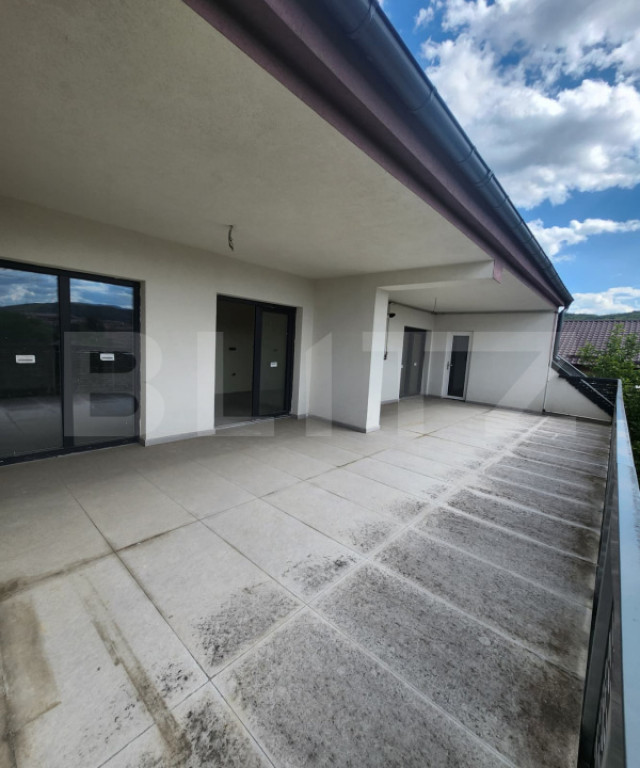 Comision 0%! Penthouse unic, 5 camere, 2 bai, terasa, boxe,