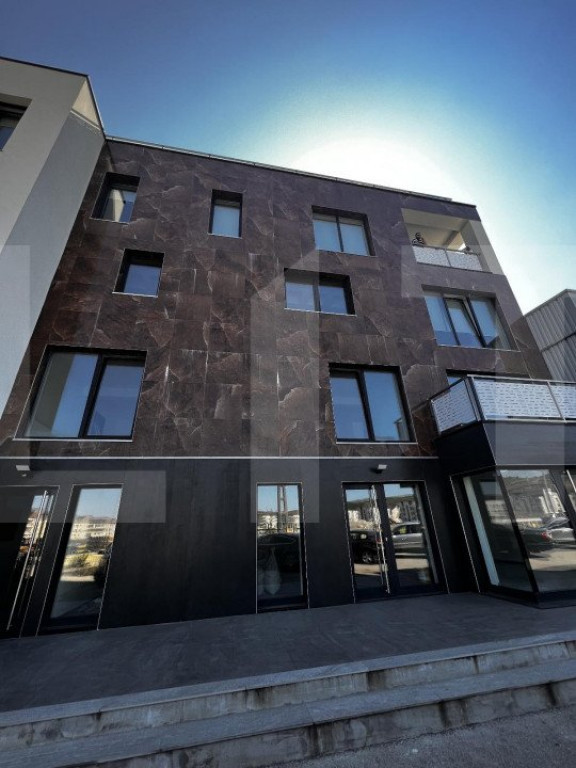 Spatiu in cladire moderna, 200 mp, acces facil, toate utilit