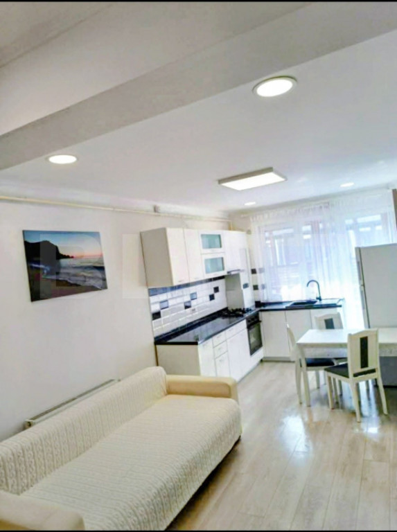 Apartament 2 camere, etaj intermediar, London Residence