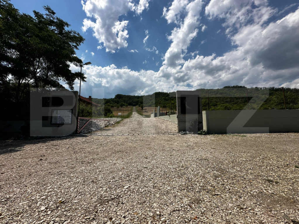 Parcele de 500,700,1000 mp in Aiud , autorizatie de construc