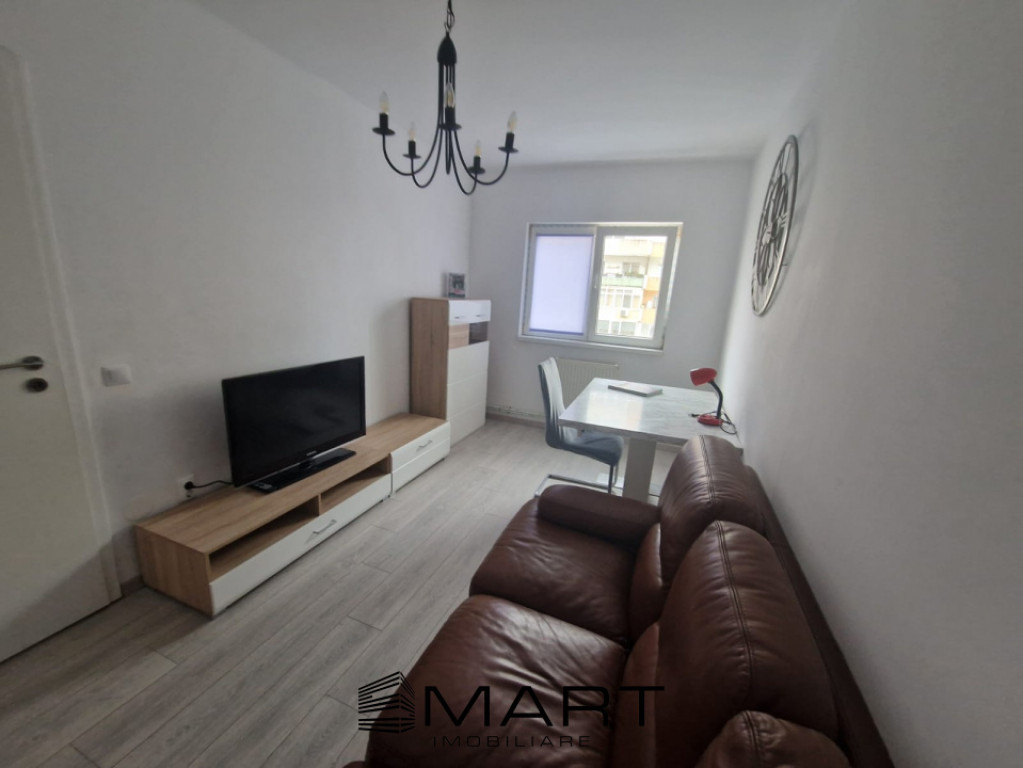 Apartament 3 camere decomandat zona Vasile Aaron