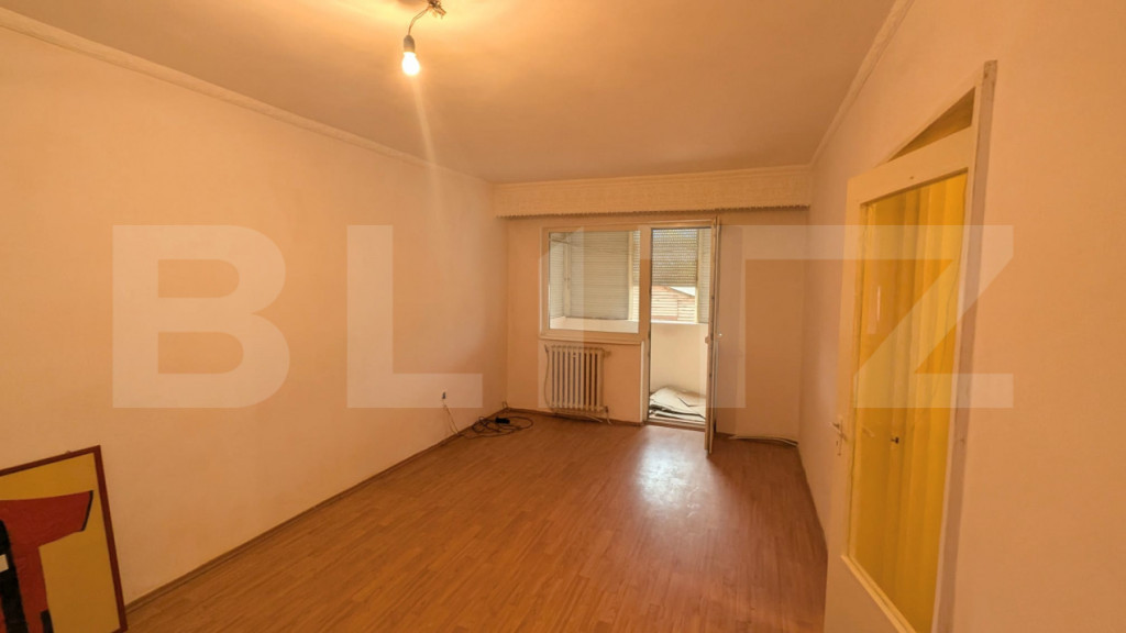 Apartament decomandat cu 2 camere, 49 mp, zona Cetate