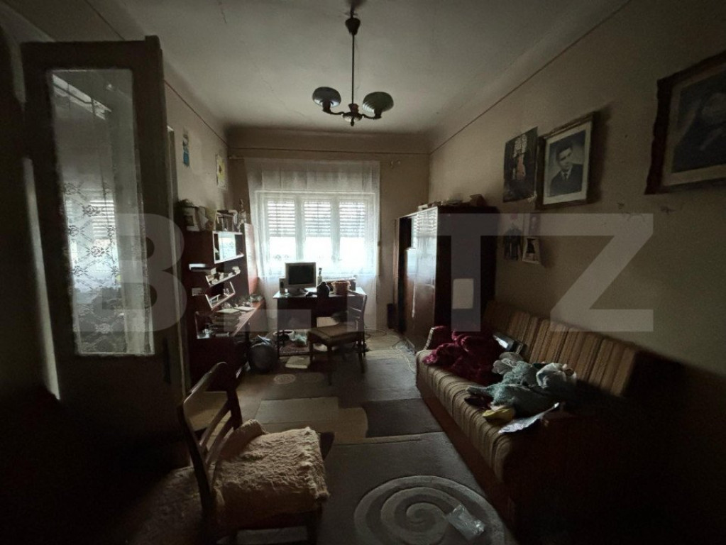 Casa de vanzare in suprafata de 100 mp localizata central i