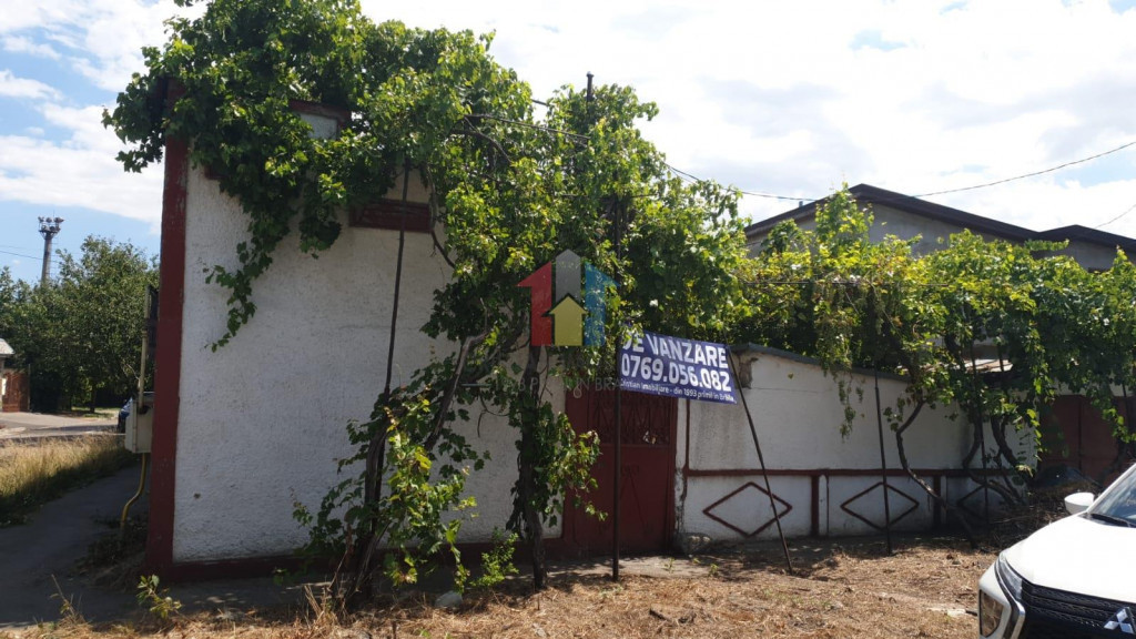 Casa pe COLT Teren 206mp, 2 deschideri la strada=15 zona fo