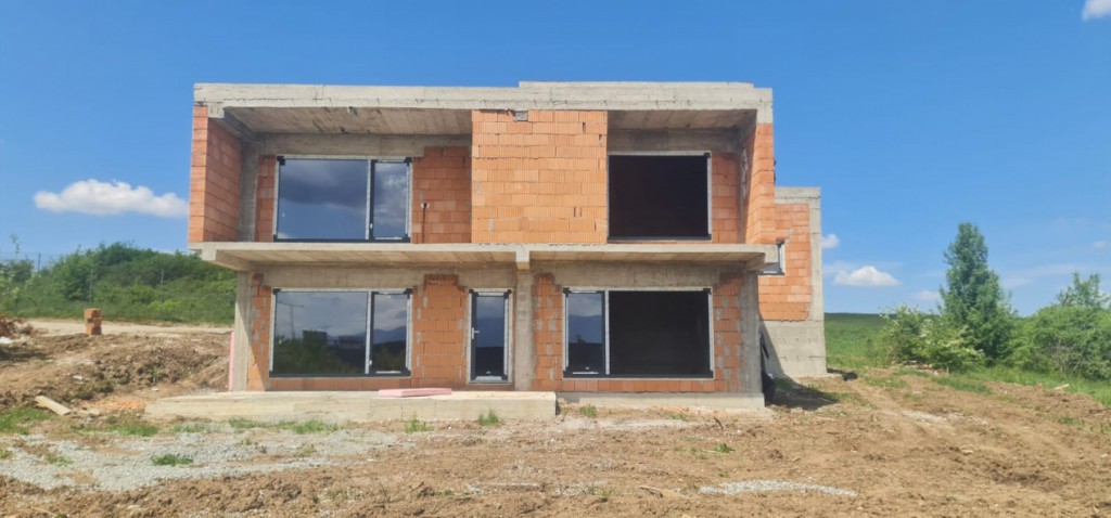 Comision 0! Casa individuala 201mp, teren 490mp Selimbar - T