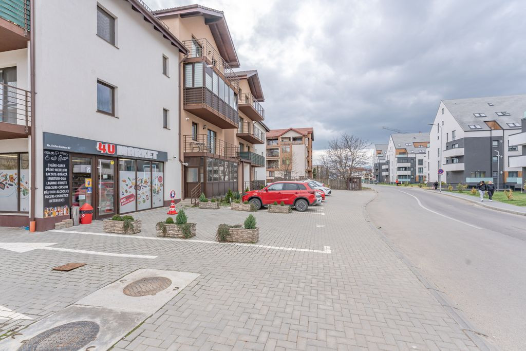 Spatiu comercial de vanzare cartier Tractorul (zona noua)