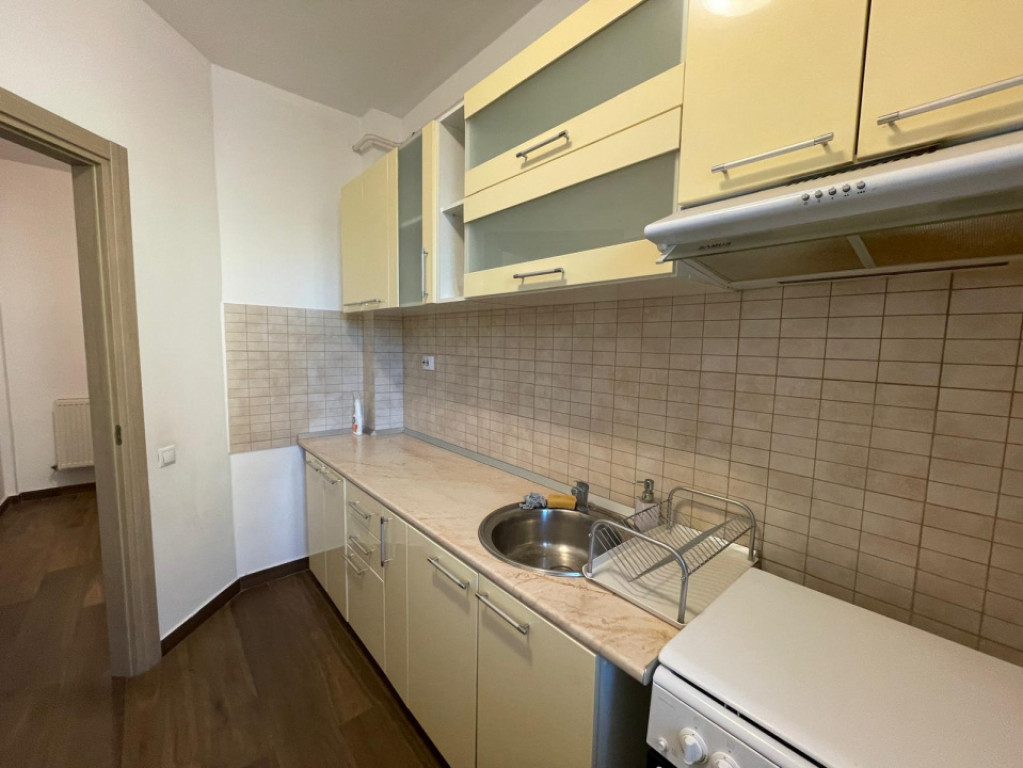 APARTAMENT 3 CAM, DECOMANDAT, 2 NIVELE, GARAJ, BLOC NOU, VIS
