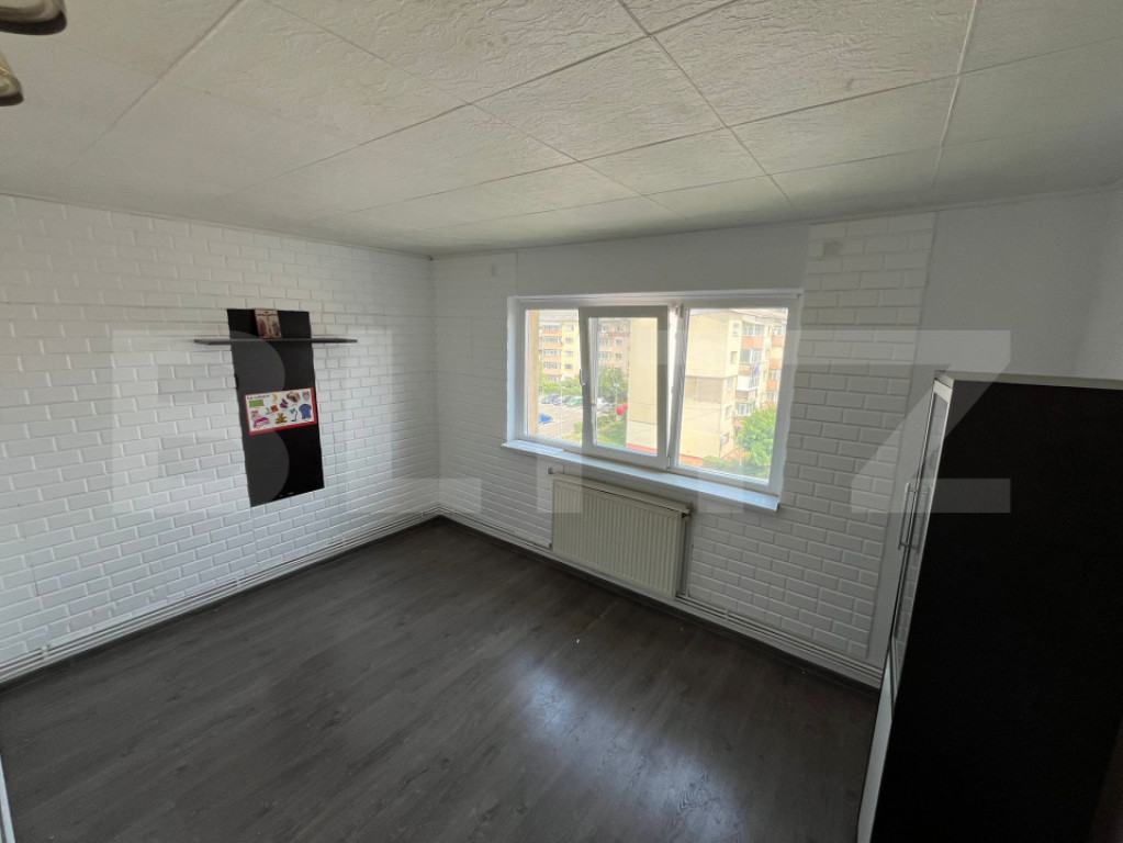 Apartament de vanzare, cu 2 camere, 54 mp, zona Micro 11