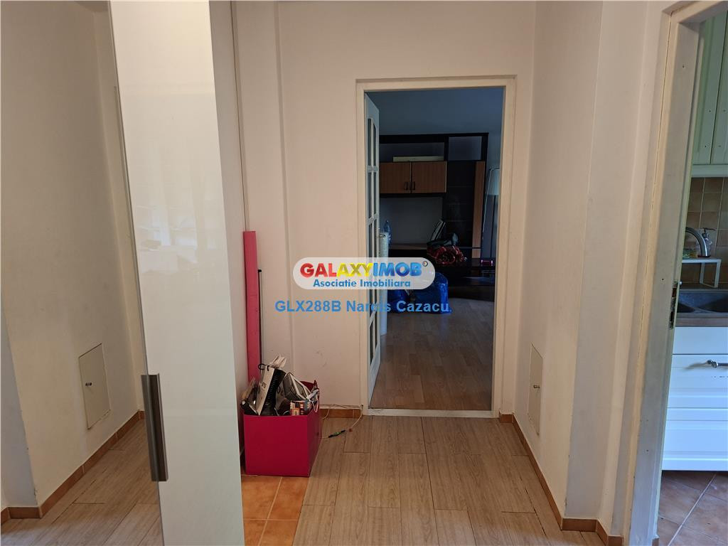 Calea 13 Septembrie Strada Dorneasca 3 camere etaj 2 Ct 76m