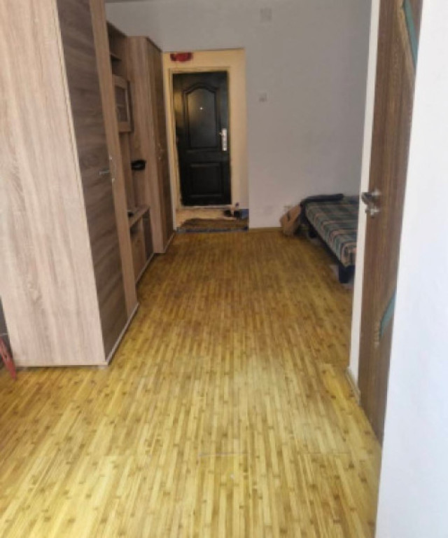 Garsoniera, 24 mp, zona Lapus