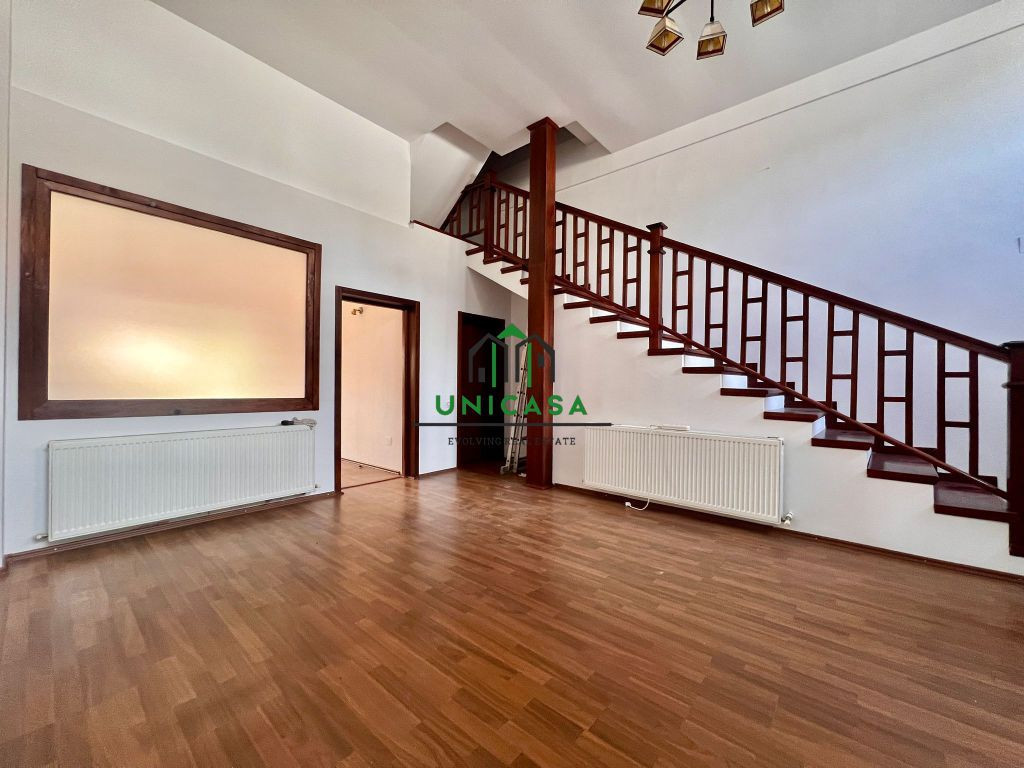 Casa Vladesti/4 camere