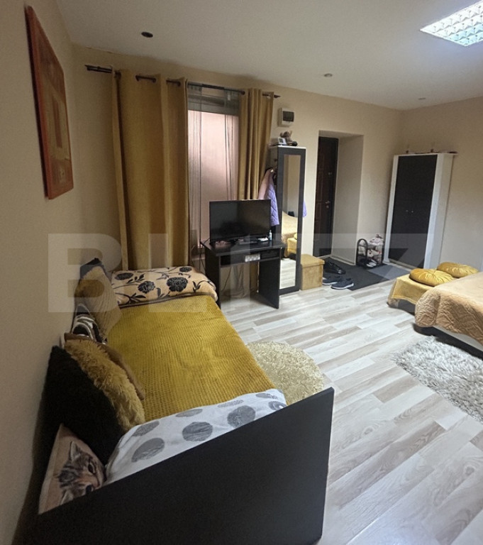 Garsoniera Piata Sfatului