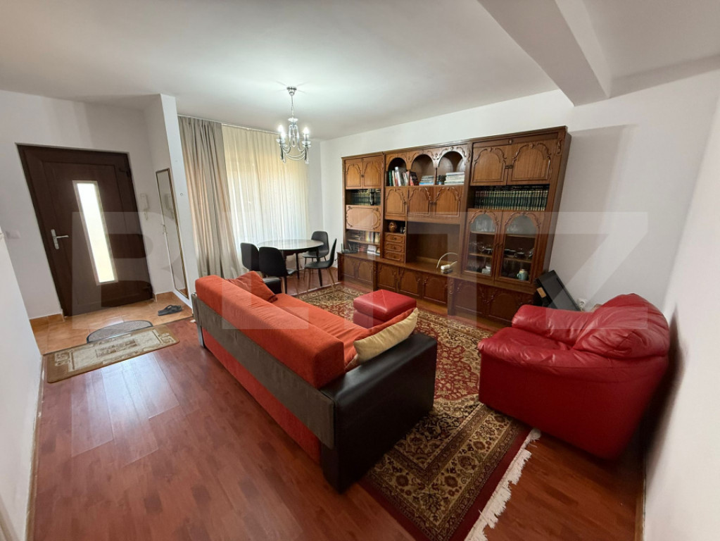 Apartament 4 camere, 110 mp, zona Campului