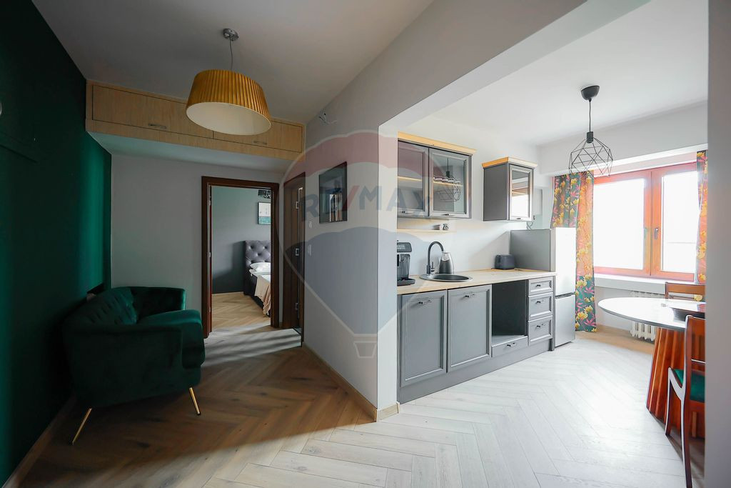 De închiriat apartament 2 camere - ultracentral, loc de ...