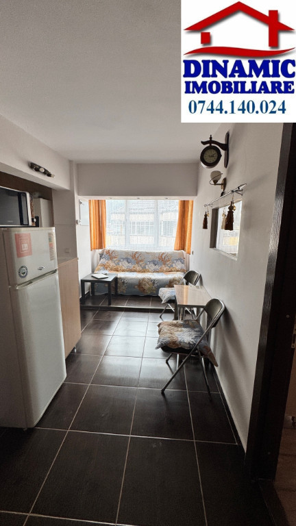 Ap 1 cam Ultracentral Bdul Republicii, et 3 Pret 42500 EURO