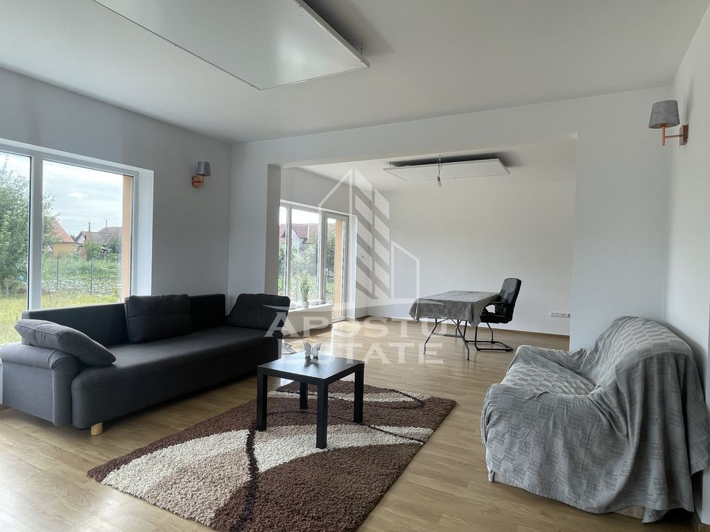 Casa individuala Sanmihaiu Roman cu garaj