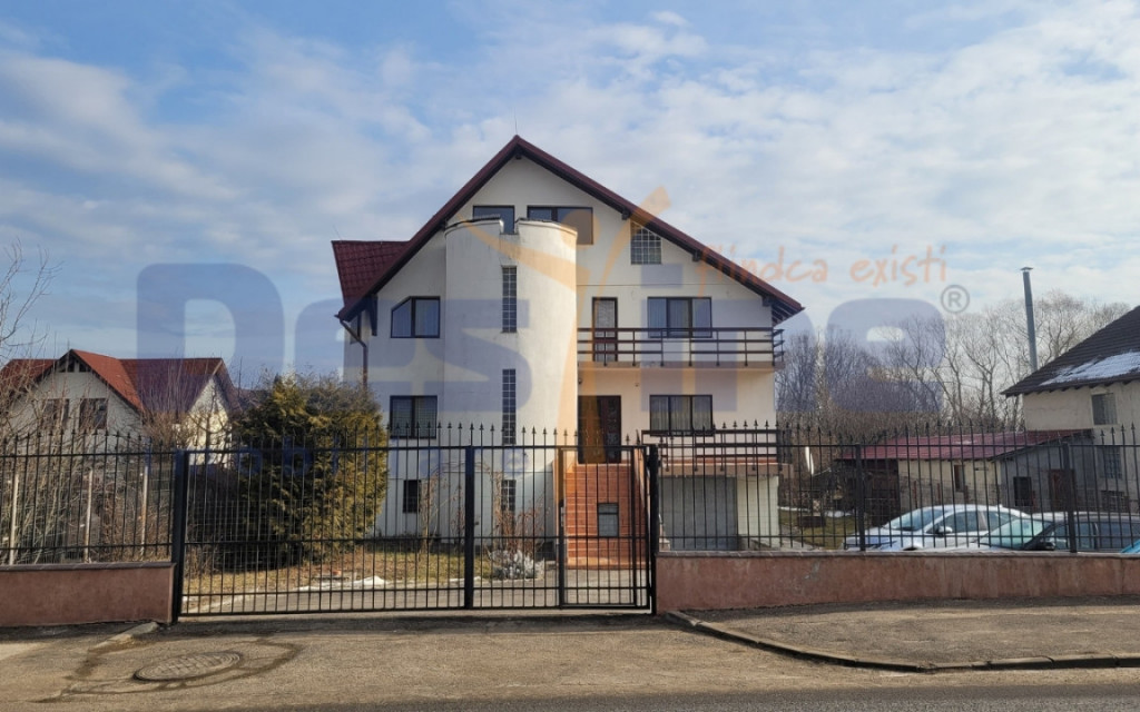 VILA cu 6 camere de vanzare in STUPINI, 250 MP + teren 1250