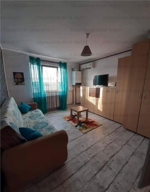 Camera de camin cu baie si bucatarie - zona Bartolomeu