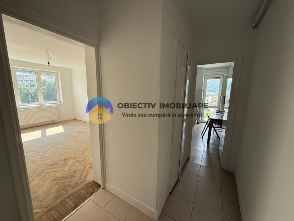 ???? Apartament 2 camere, Centru – Etaj 3