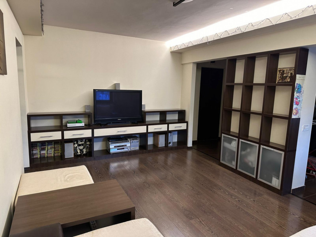 APARTAMENT 2 CAMERE, SEMIDECOMANDAT, ULTRACENTRAL